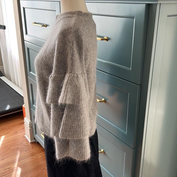 Endless Rose Sweater - Picture 3 of 6